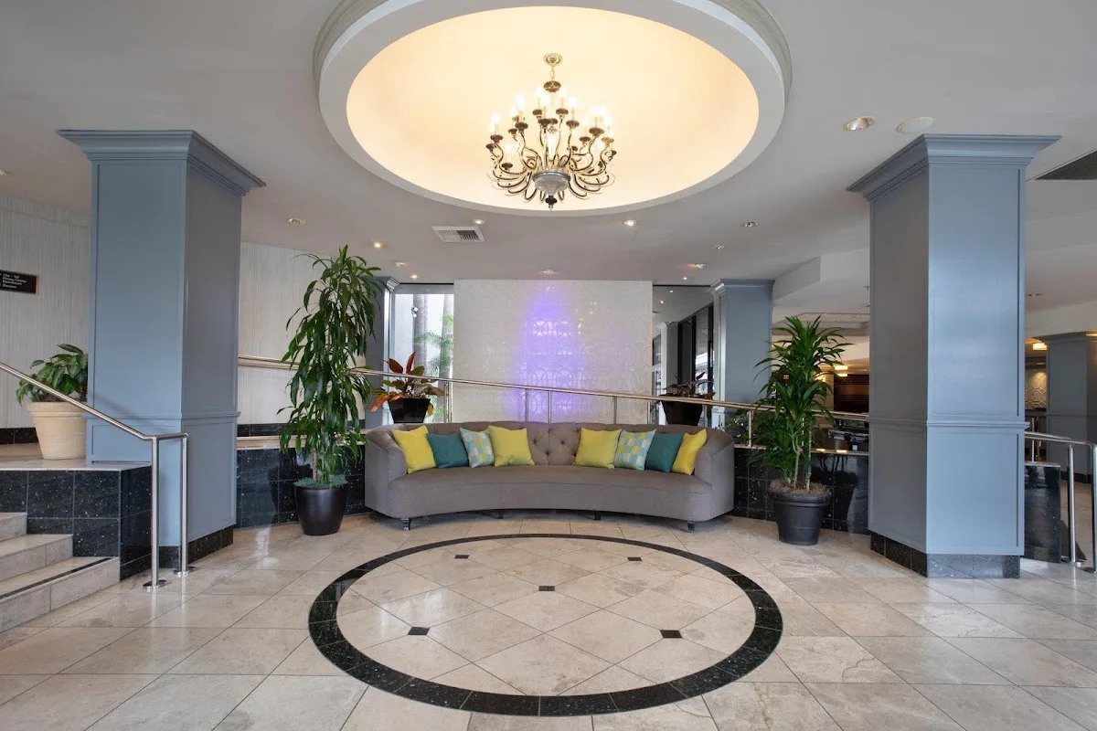 Crowne Plaza Costa Mesa Orange County by IHG 5