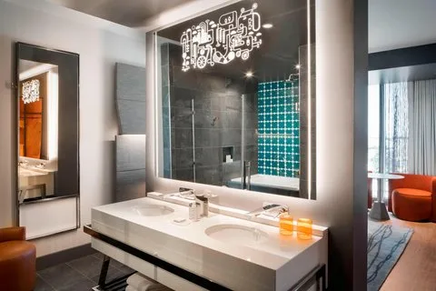 Hotel Nia, Autograph Collection 5