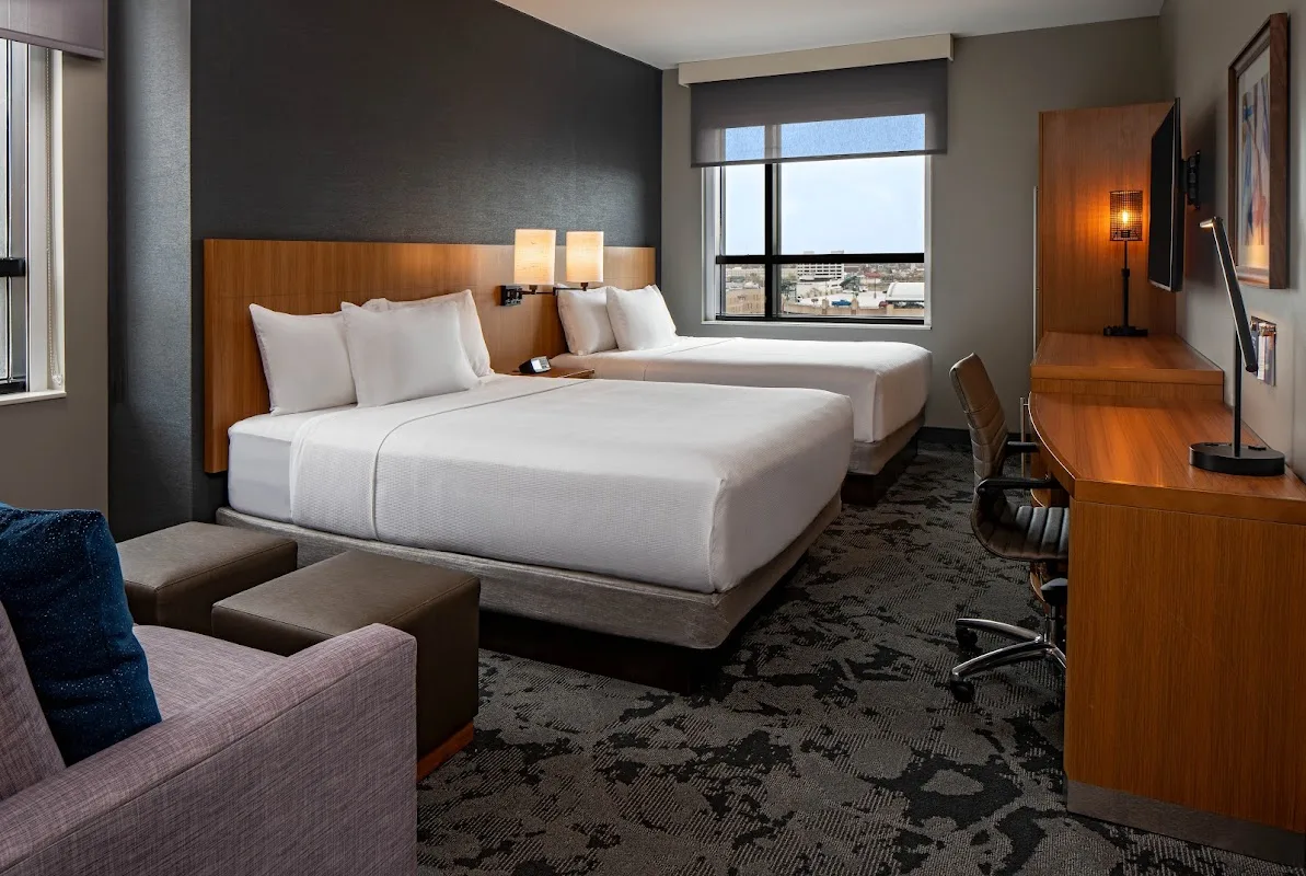 Hyatt Place Indianapolis / Downtown 2