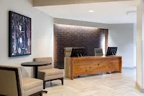 Complimentary airport shuttle service