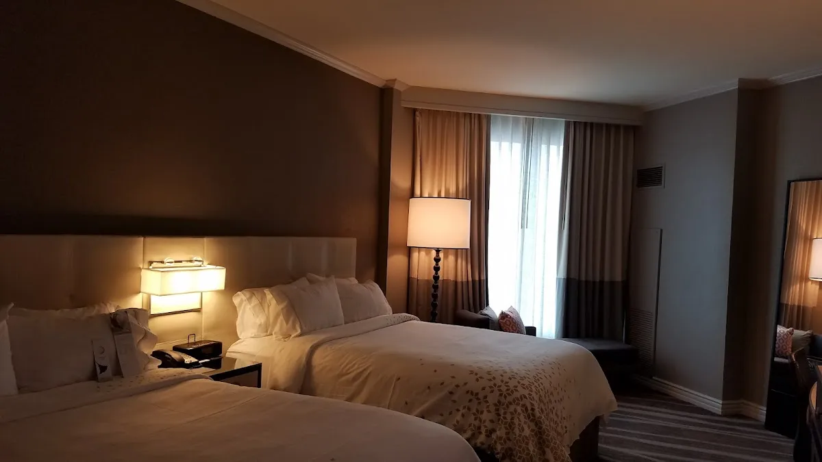 Renaissance Tampa International Plaza Hotel 2