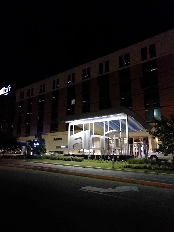 Aloft at the Domain 5