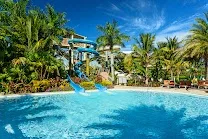 Lagoon pool and lazy river complex