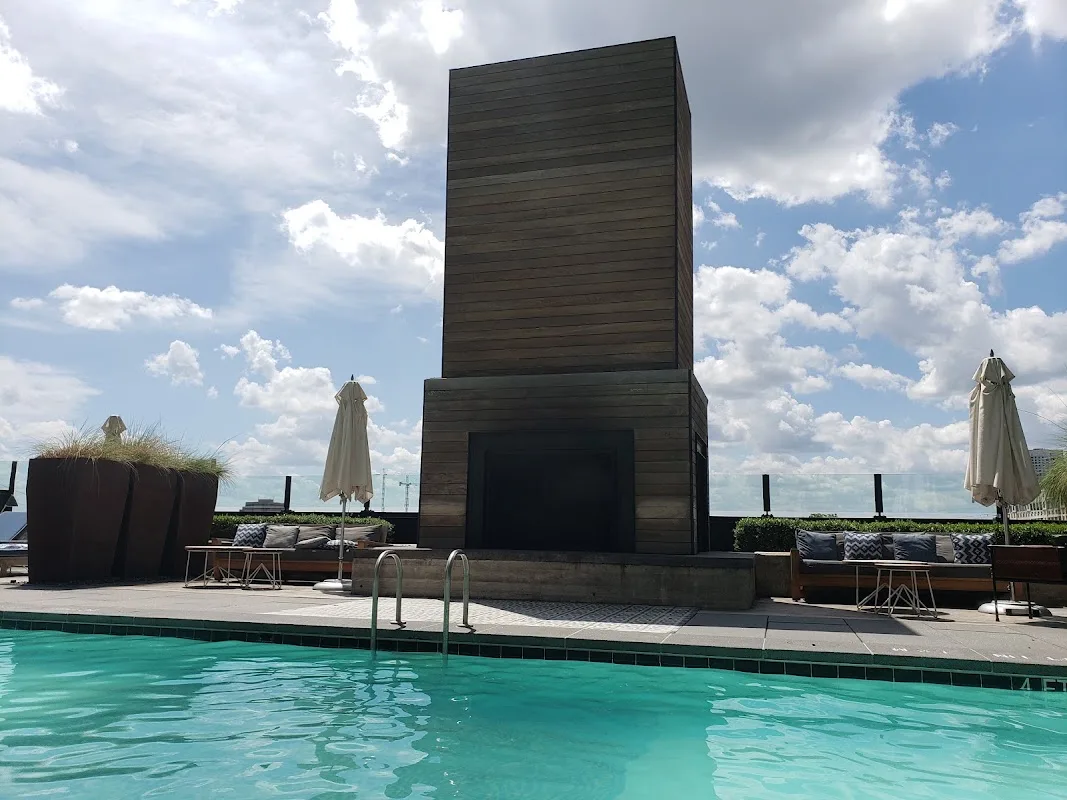 Hotel Van Zandt 4