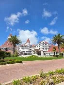 Walkable to Coronado shops and local attractions