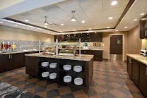 Convenient access to coffee and dining options