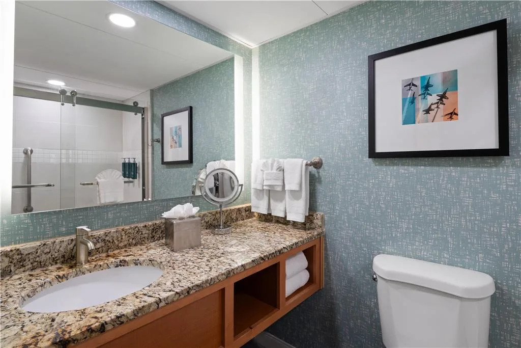 DoubleTree by Hilton Hotel Virginia Beach 5