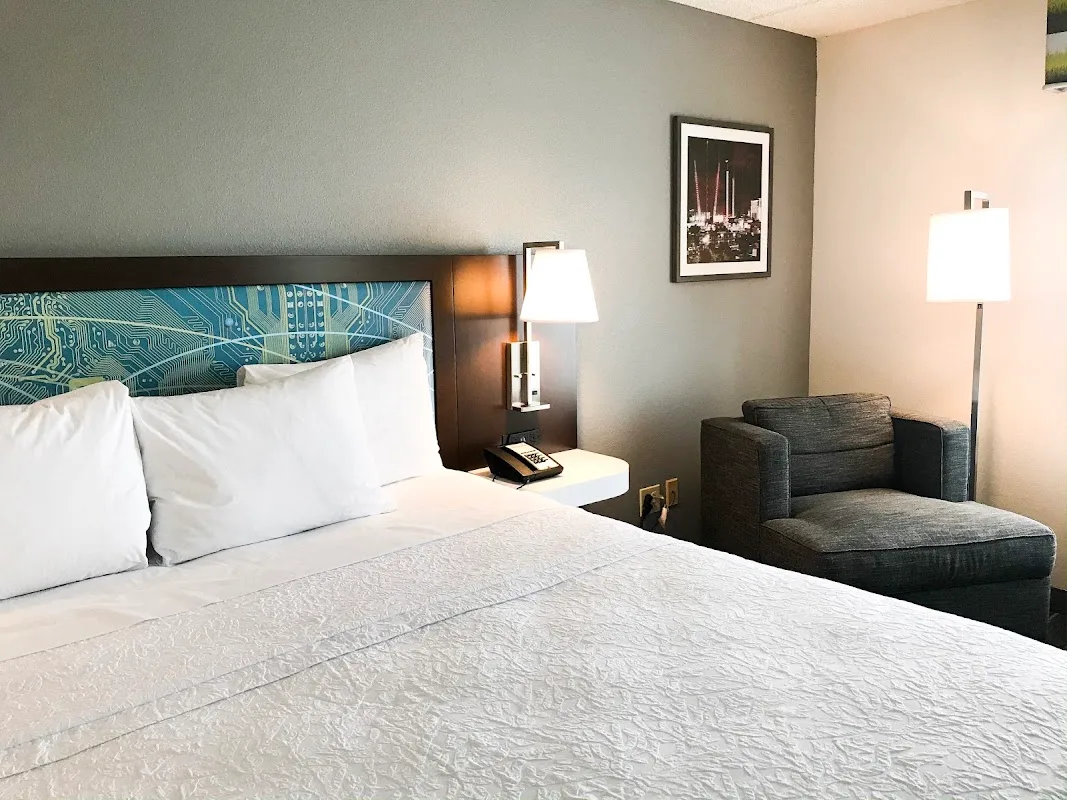 Hampton Inn & Suites Orlando Intl Dr N 2