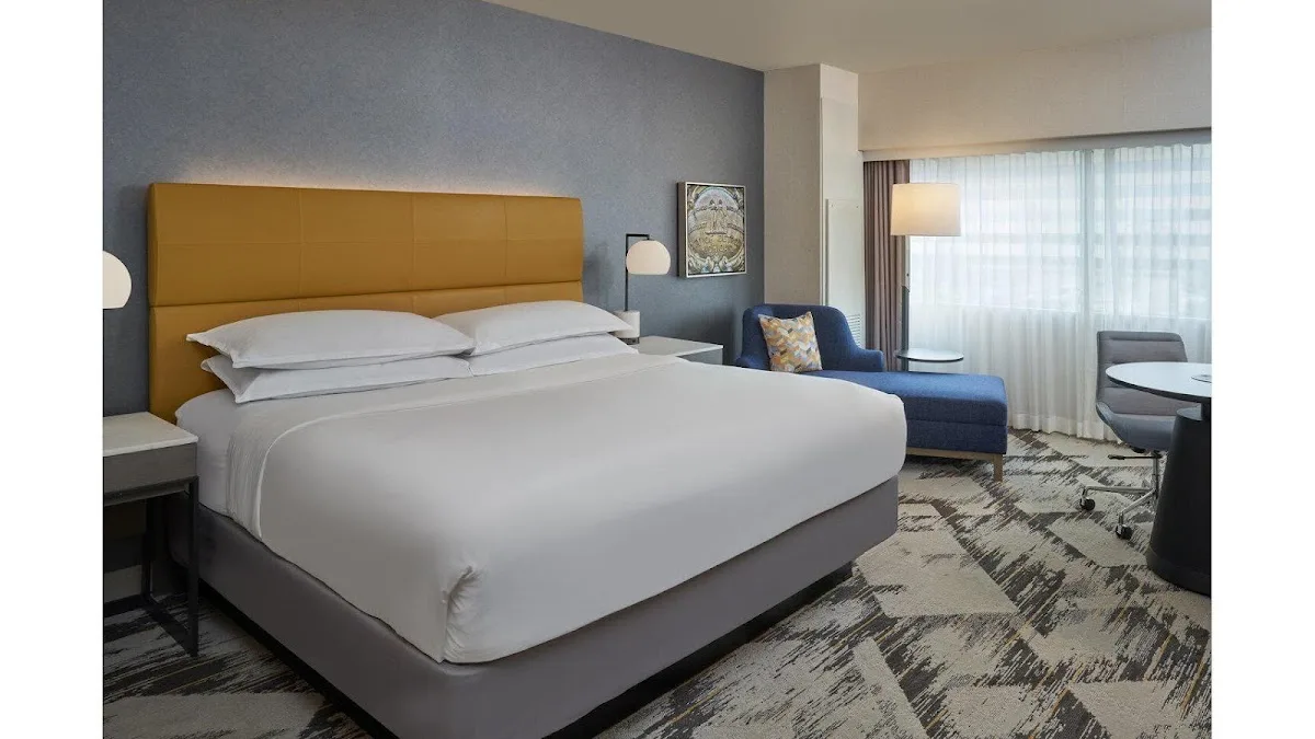 Sheraton Detroit Novi Hotel 2