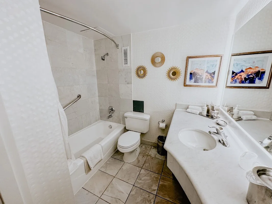 The Belamar Hotel Manhattan Beach, Tapestry Collection by Hilton 4