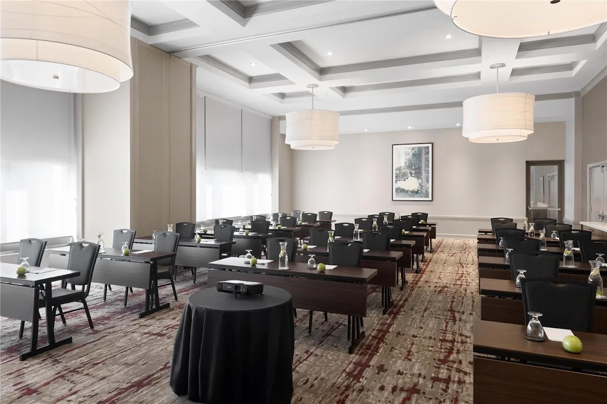 Hilton Garden Inn Chicago Downtown/Magnificent Mile 4
