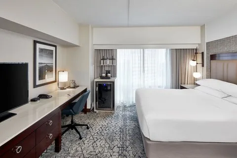 Sheraton Indianapolis Hotel at Keystone Crossing 2