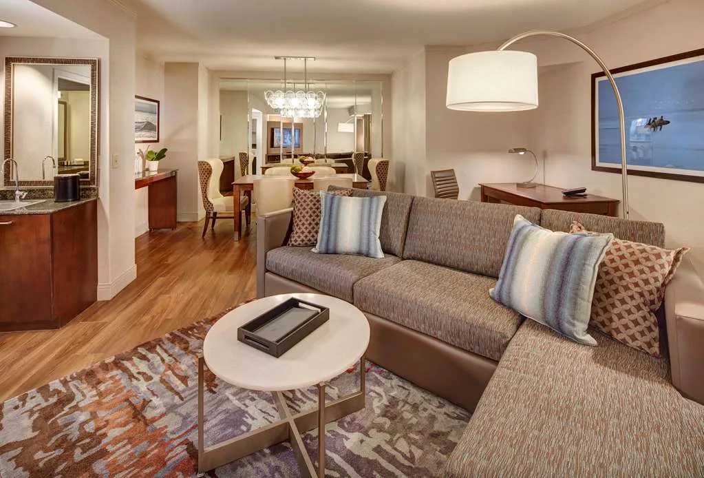 Embassy Suites by Hilton San Diego La Jolla 5