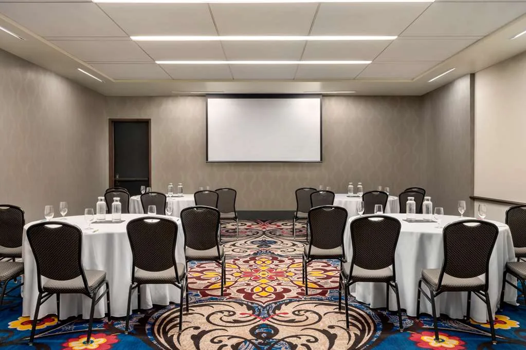Hilton Motif Seattle 5