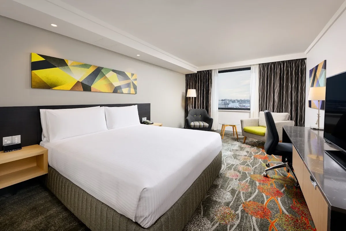 Holiday Inn Perth City Centre by IHG 2