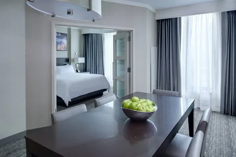 Chicago Marriott Suites O'Hare 2