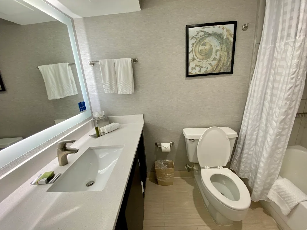 DoubleTree by Hilton Hotel Orlando Airport 4