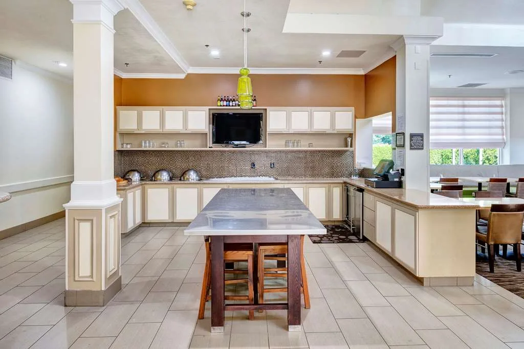 Hilton Garden Inn Portland Airport 4