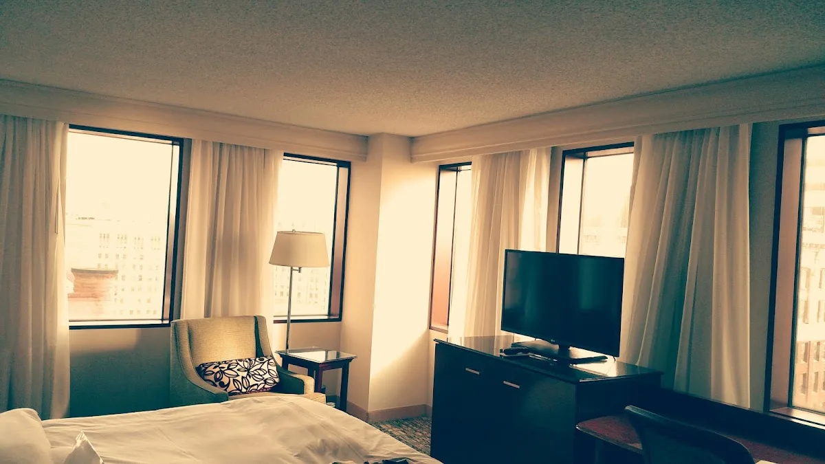 Cleveland Marriott Downtown at Key Tower 3