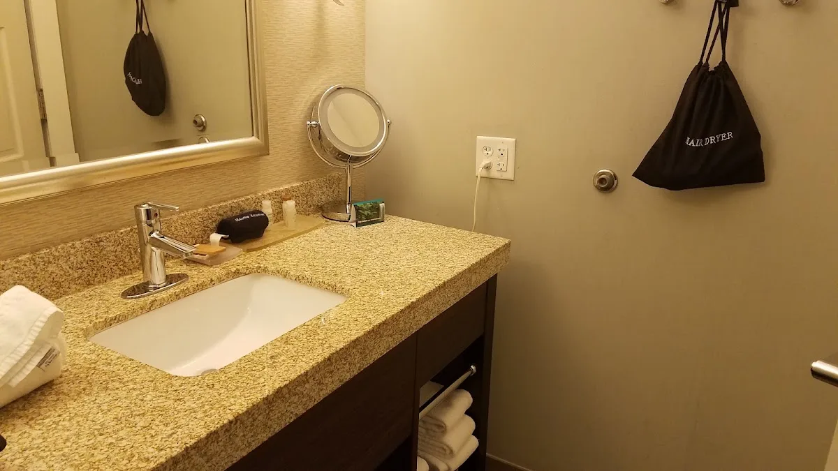 Courtyard by Marriott Fort Worth Historic Stockyards 4