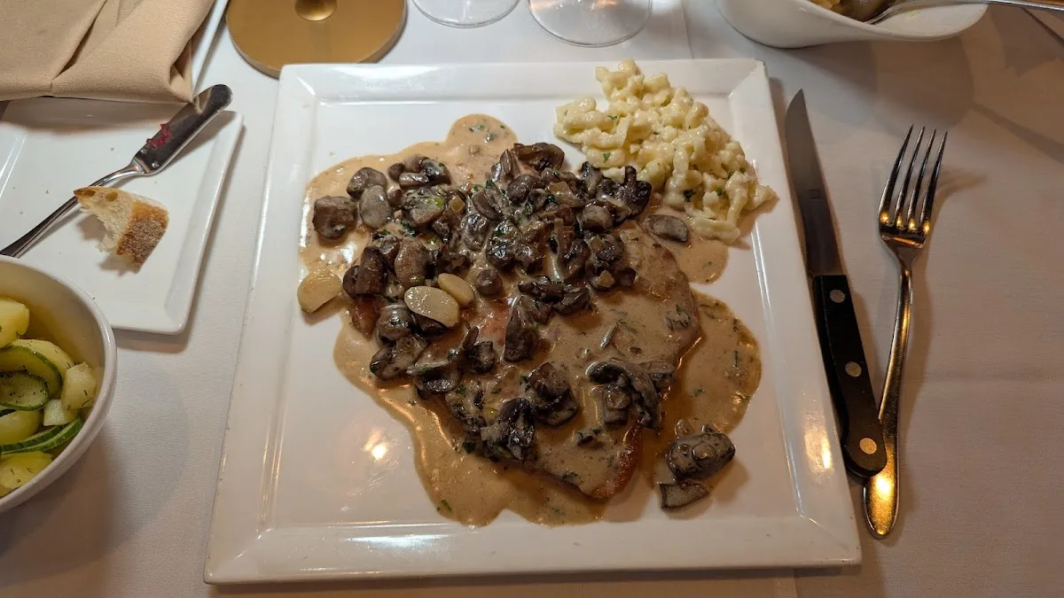 Naschmarkt Restaurant - Campbell 4