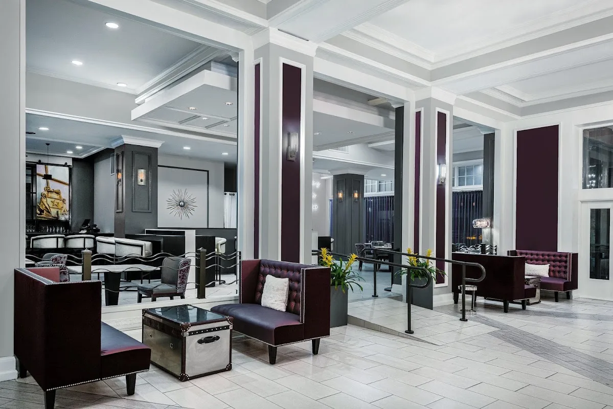 Hotel Indigo Dallas Downtown, an IHG Hotel 4