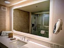 On-site spa with sauna and mist sauna