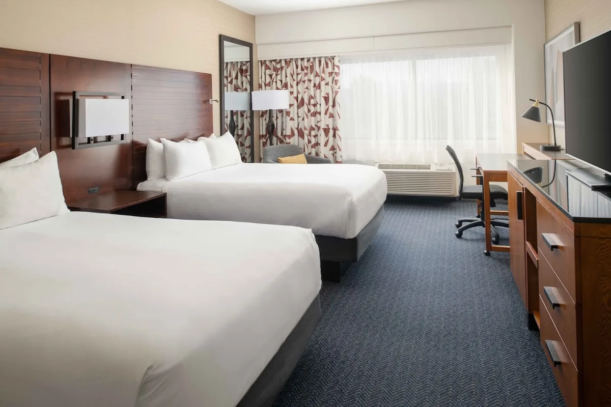 DoubleTree by Hilton Hotel San Francisco Airport 2