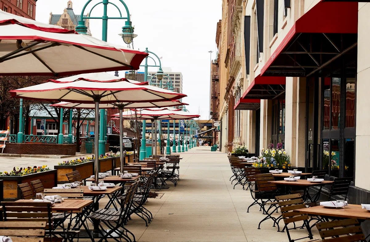 Kimpton Journeyman Hotel 2
