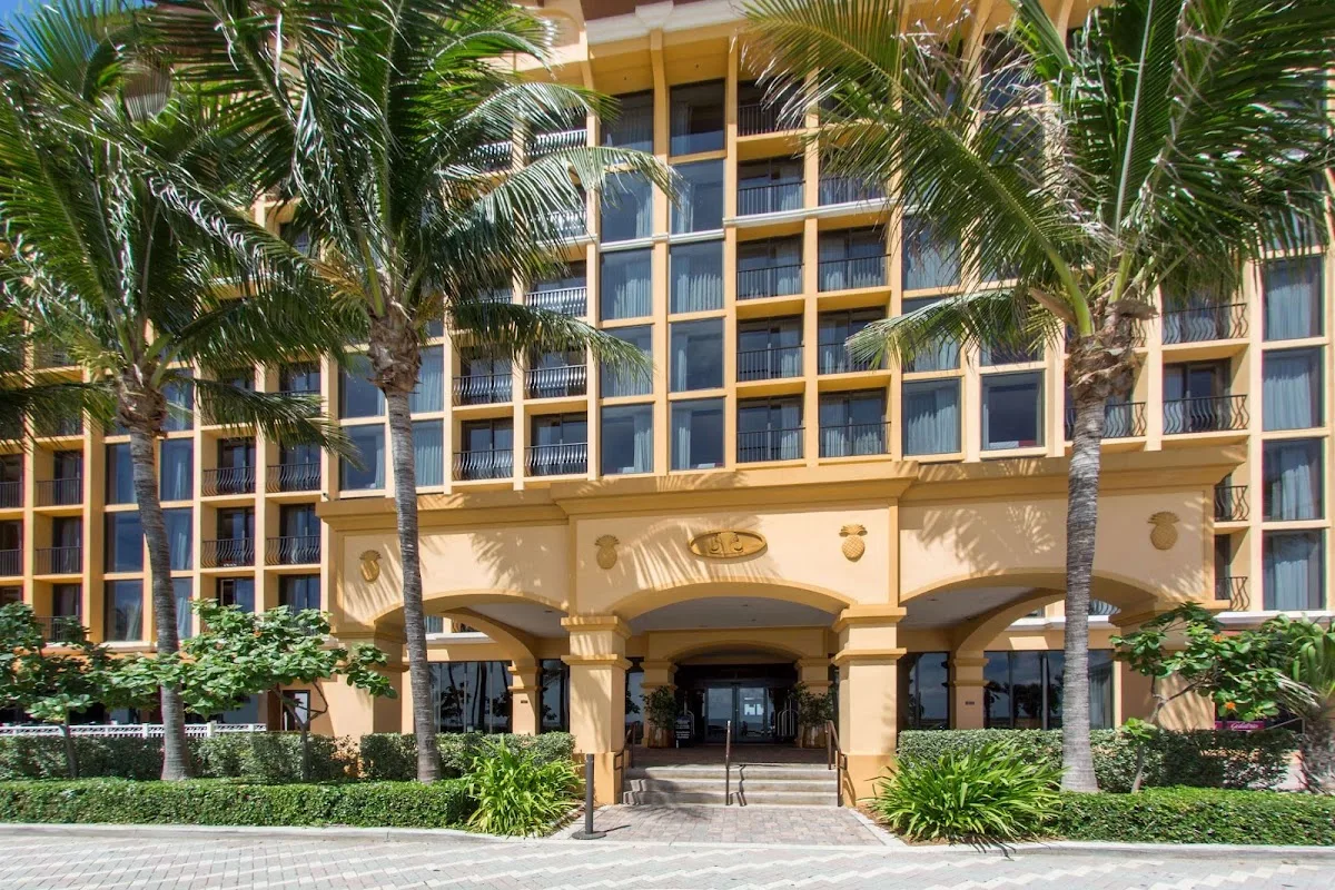 Wyndham Deerfield Beach Resort 2