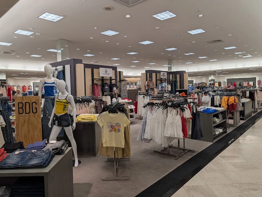 Arrowhead Towne Center 3