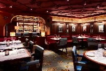 Elegant, high-end Raj-era inspired setting