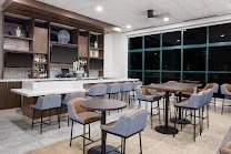 On-site restaurant and cocktail lounge