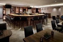 Restaurant and bar with praised food and service