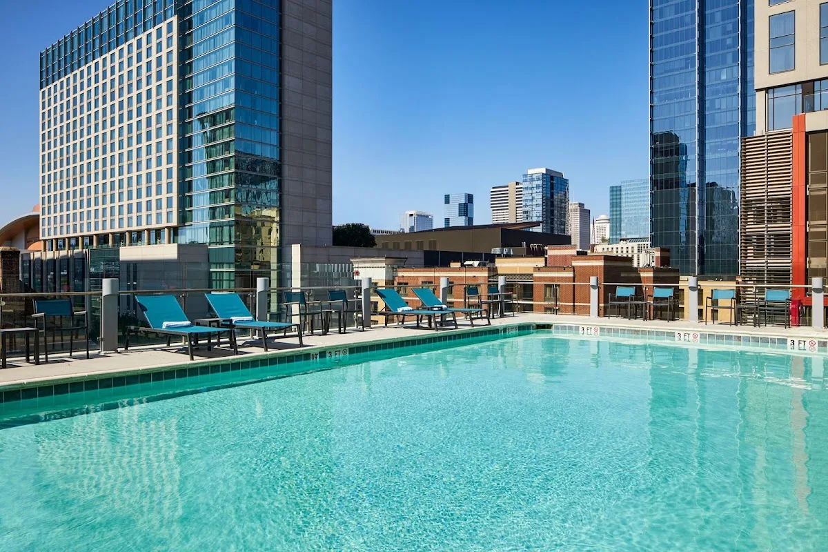 Hilton Garden Inn Nashville Downtown/Convention Center 2