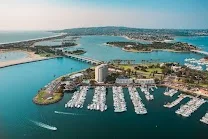 Waterfront setting on Mission Bay marina