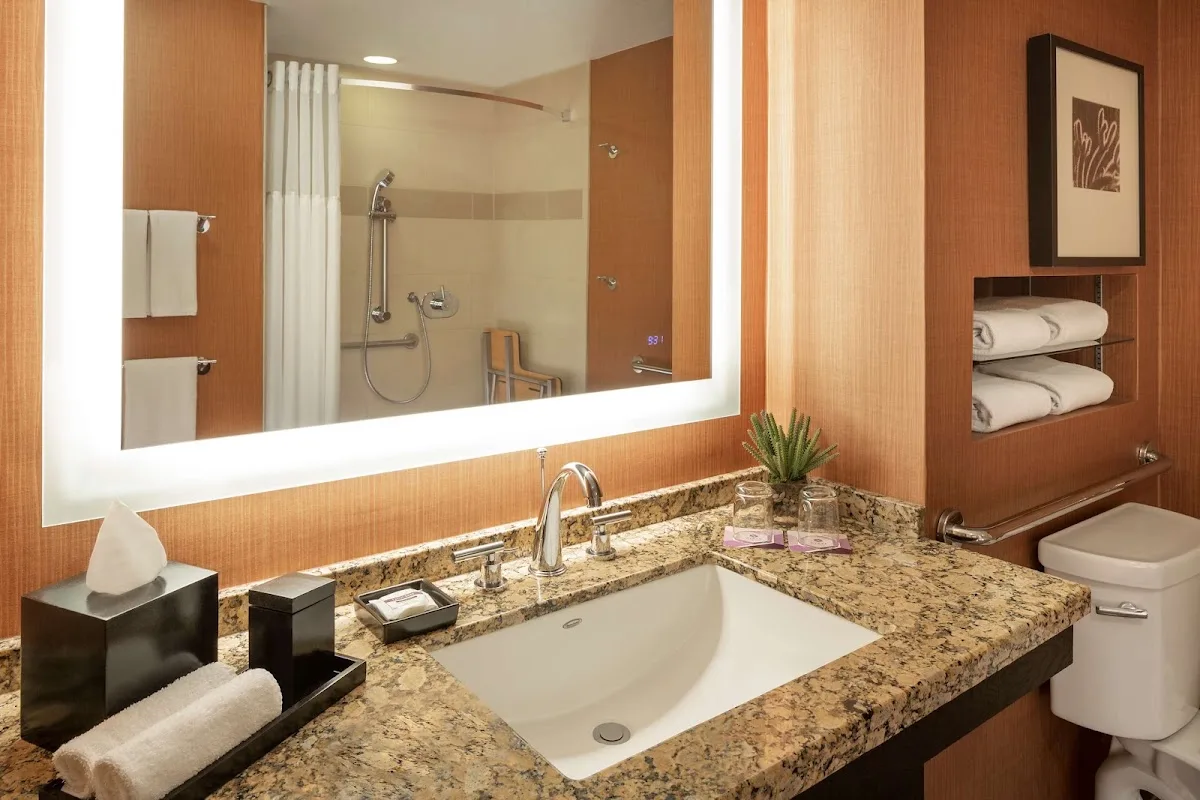 Hyatt Regency Phoenix 4