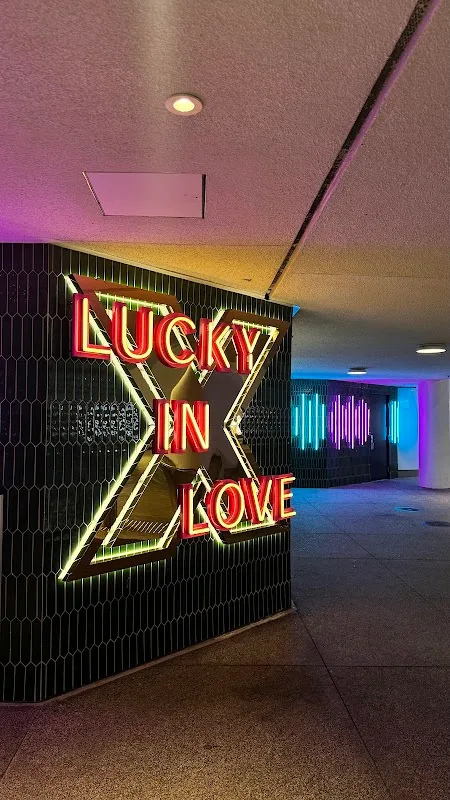 Lucky Strike Beverly Hills 5
