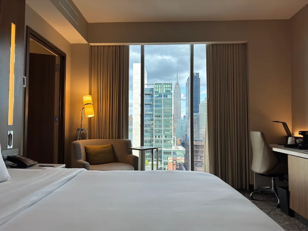 Courtyard by Marriott New York Manhattan/Midtown West 4
