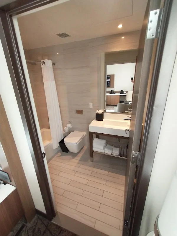 Courtyard by Marriott New York Manhattan/Midtown West 3