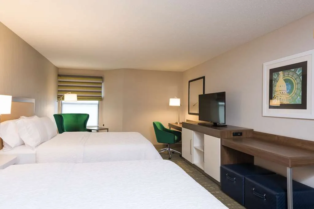 Hampton Inn & Suites East Lansing/Okemos 2