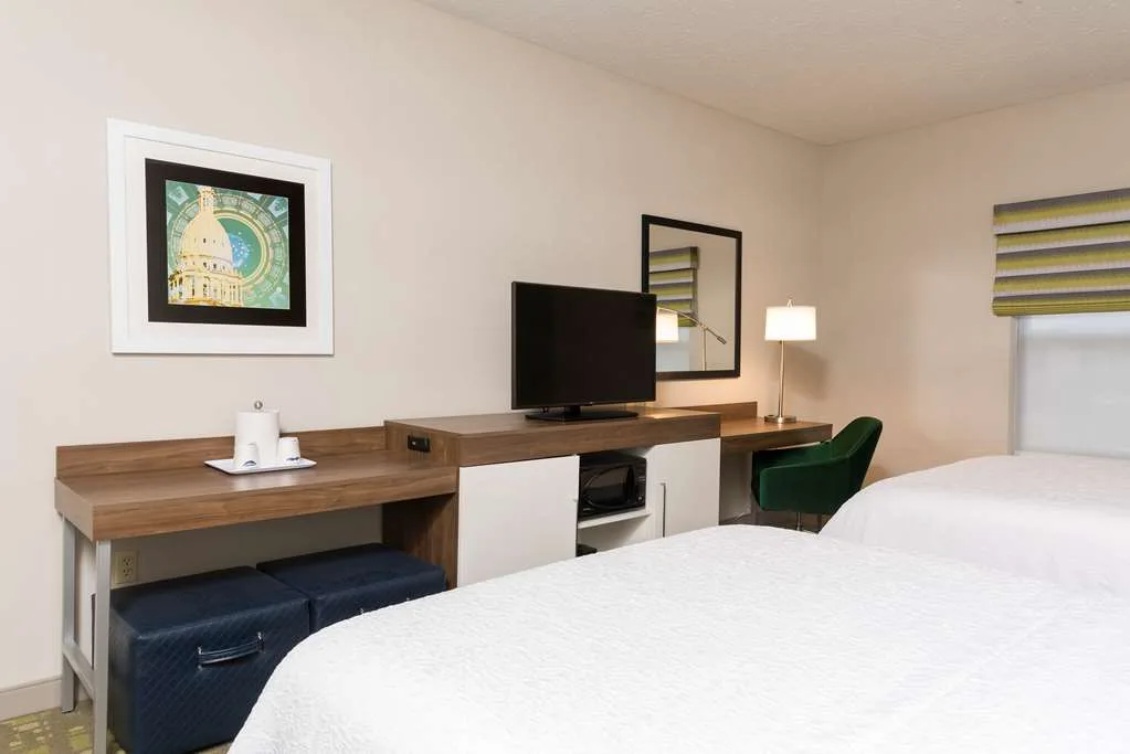 Hampton Inn & Suites East Lansing/Okemos 5