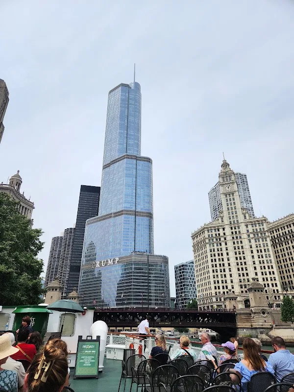 Chicago's First Lady Cruises 4